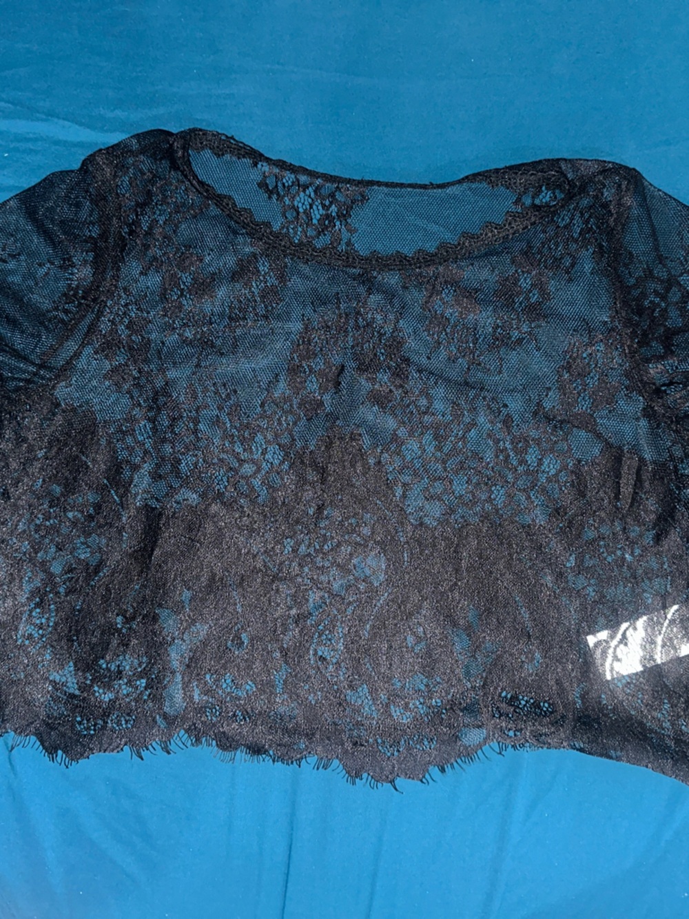 SHEIN Black Floral Lace Crop Top